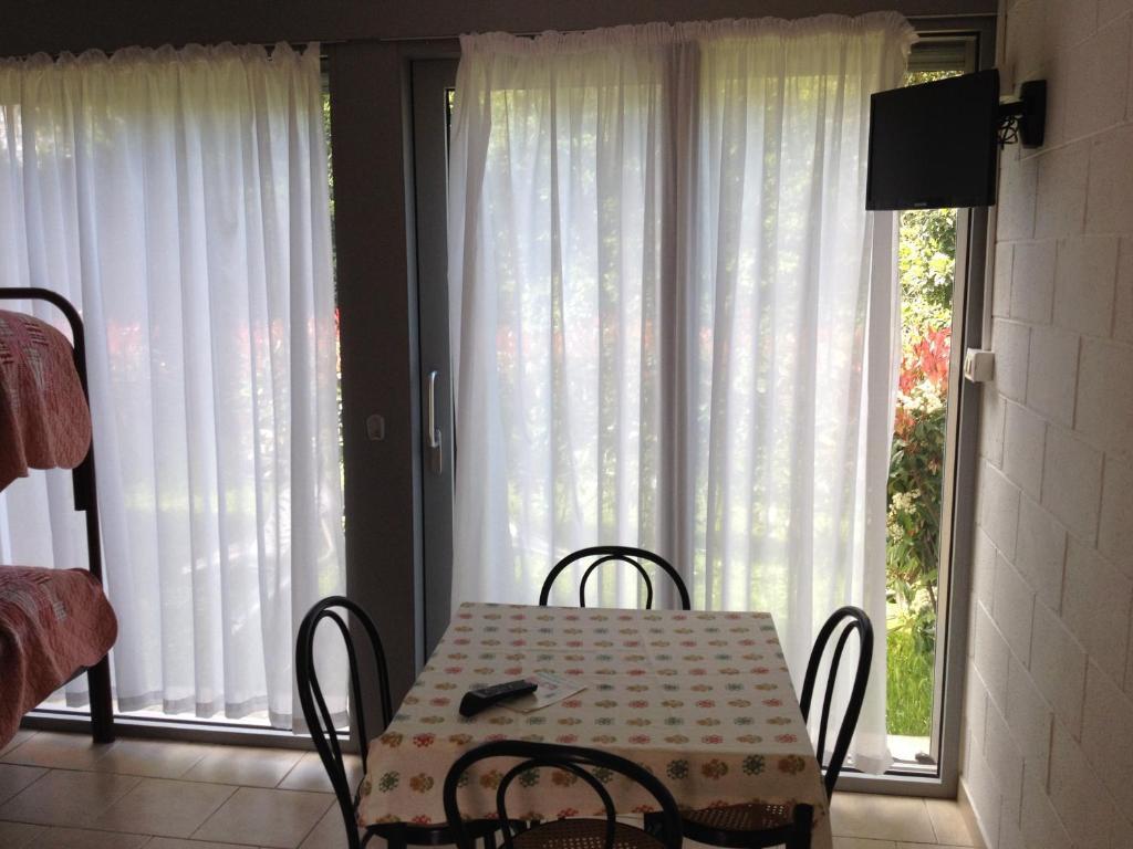 Camping Villaggio Paradiso 도마소 외부 사진