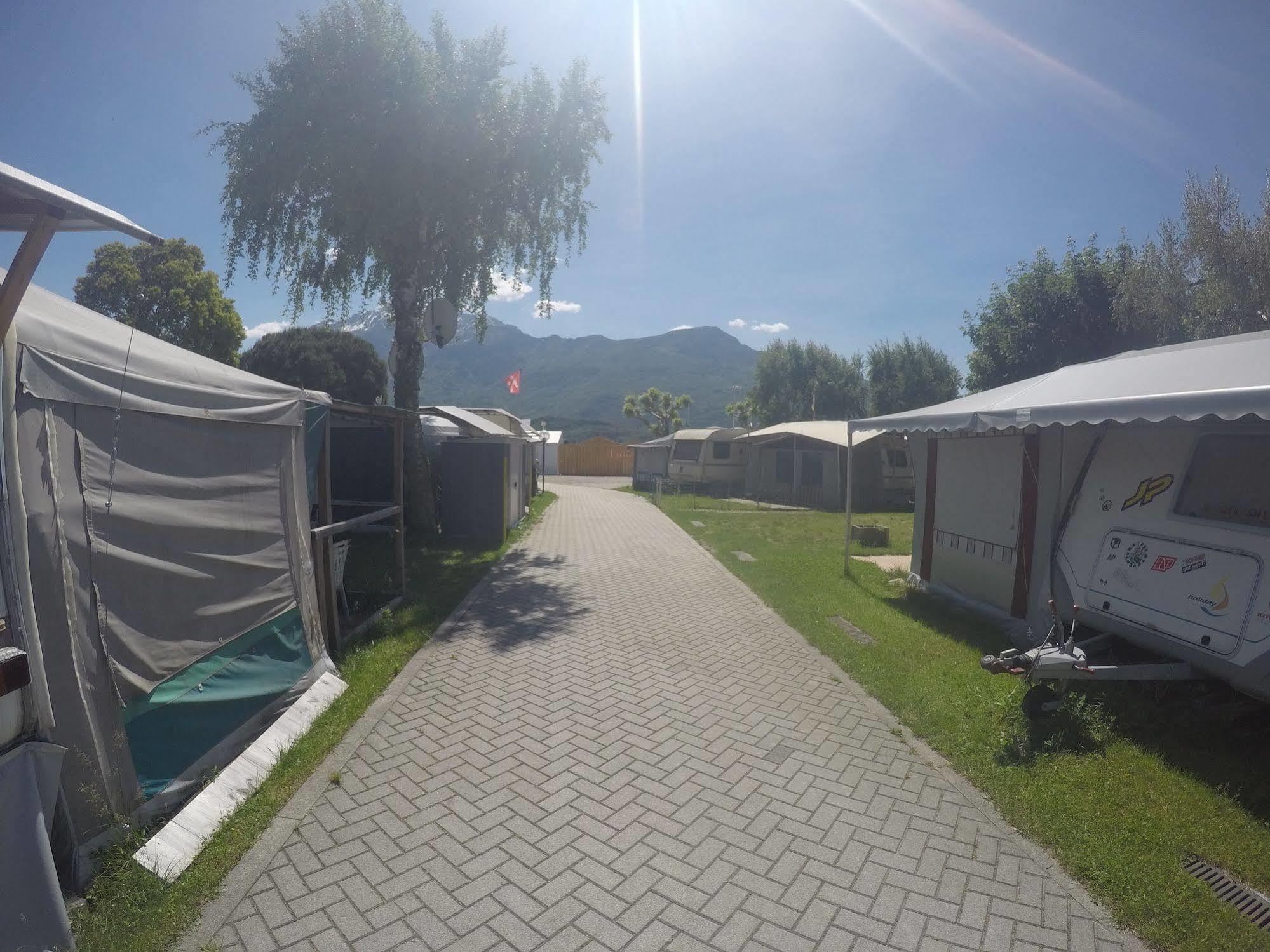 Camping Villaggio Paradiso 도마소 외부 사진