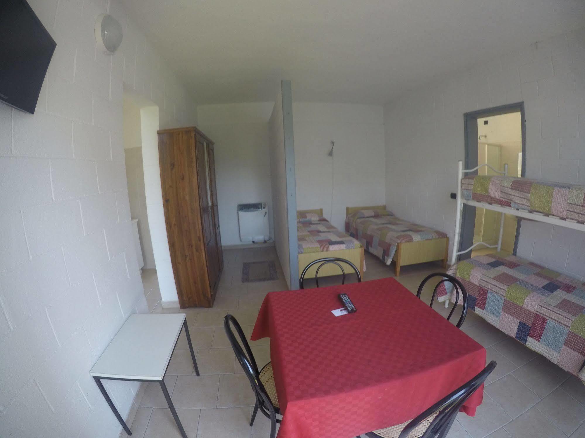 Camping Villaggio Paradiso 도마소 외부 사진